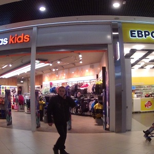 Фото от владельца Adidas kids, магазин детской одежды и обуви
