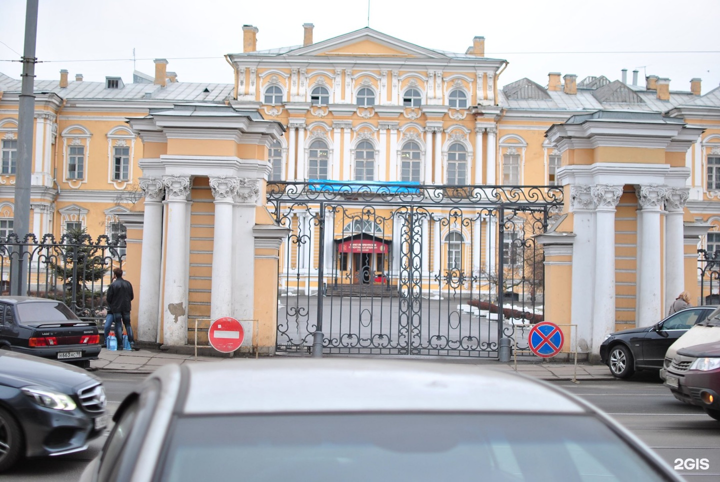 Спб 22. Санкт-Петербургское Суворовское военное училище Московский проспект. Суворовское училище СПБ Московский проспект 17. Суворовское училище СПБ здание. Садовая улица (Санкт-Петербург Суворовское училище.