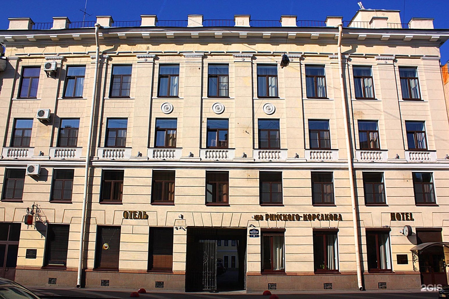 Гостиница на Римского Корсакова 45 в Санкт Петербурге