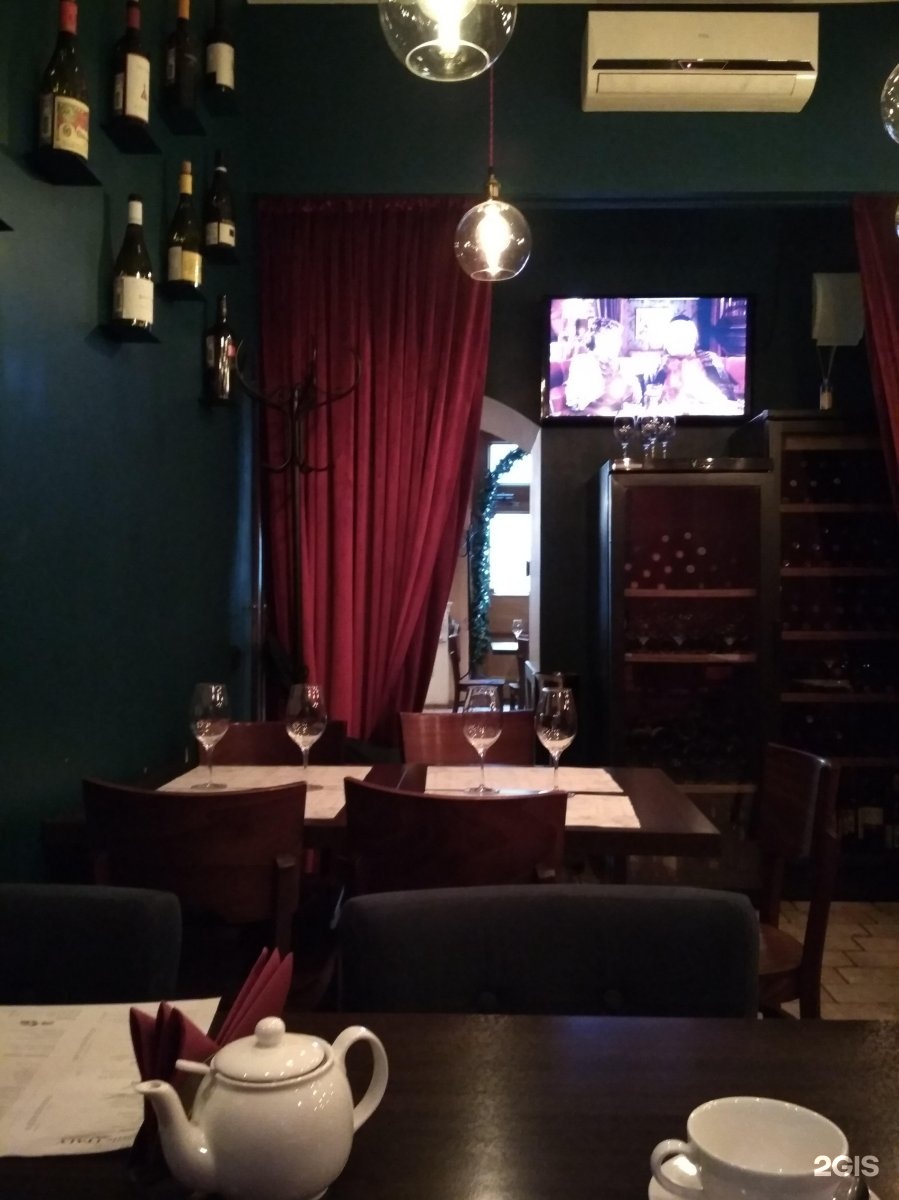 Санкт петербург итальянская 10. Траттория little Italy. Trattoria little Italy ул. итальянская 10. Ресторан маленькая Италия СПБ на итальянской. Италия на Виленском ресторан СПБ.