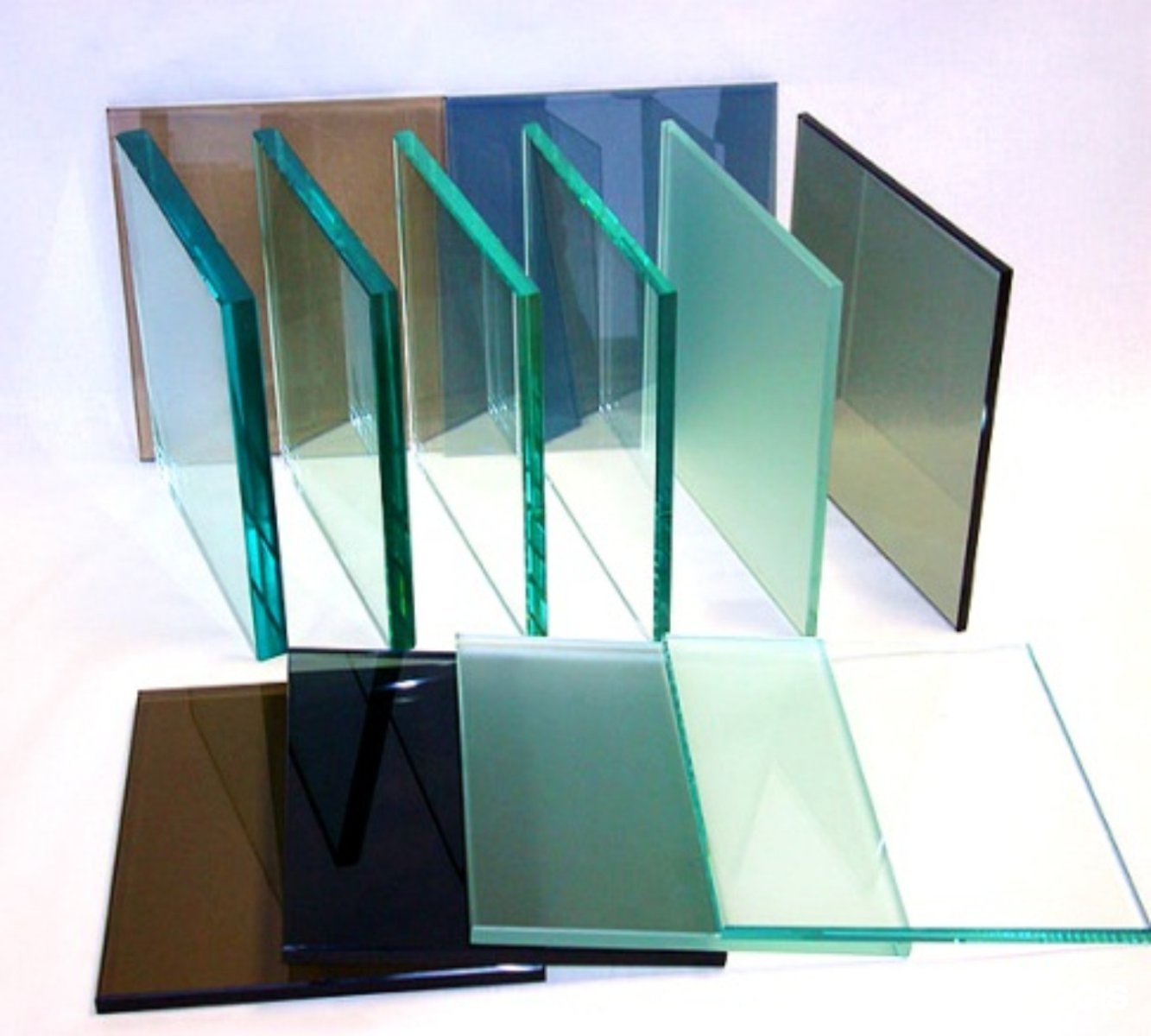 Glass 10. Стекло Planibel Grey 4мм. Planibel Bronze 4 мм. Стемалит стекло 5м1 №1255-20/р. Planibel Bronze стекло.