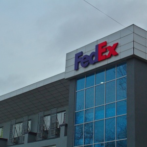 Фото от владельца FedEx, служба экспресс-доставки