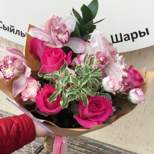 Фото от владельца Jasmine.Almaty, салон цветов и товаров для праздника