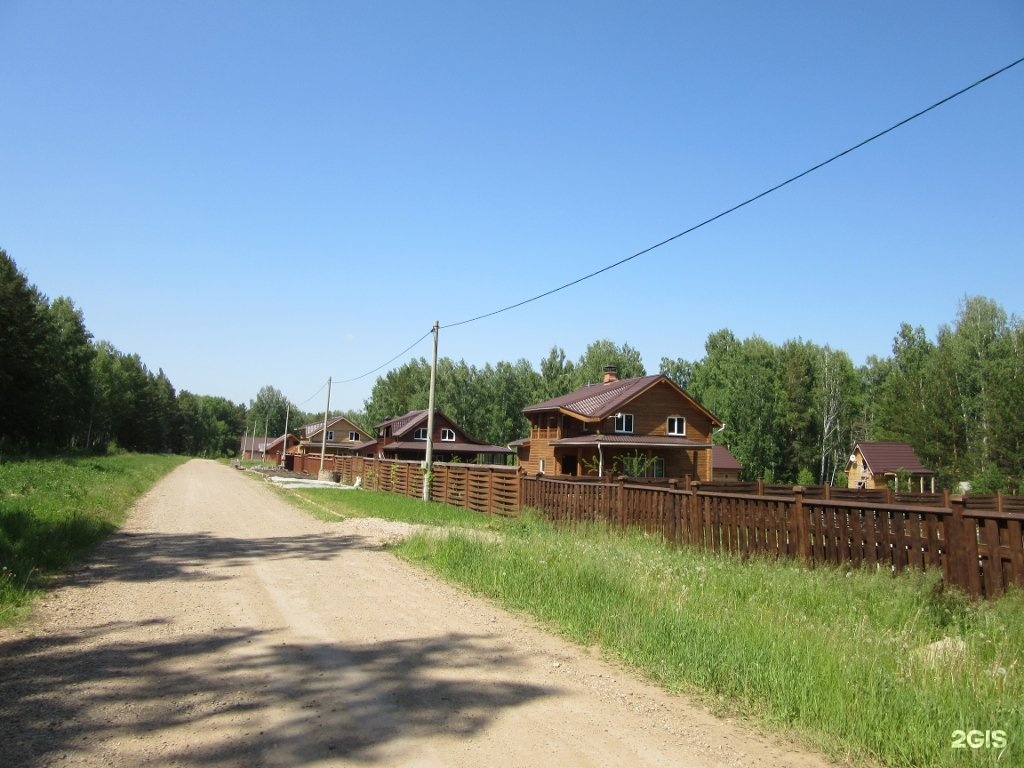 Участок в красноярском районе. Поместье КП Емельяновский. Загородный поселок поместье Красноярск. Емельяновский район Красноярского края Шуваева. Развалины биостанции Емельяновский район Красноярский край.