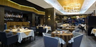 Караганда: Отель Senator Hotel