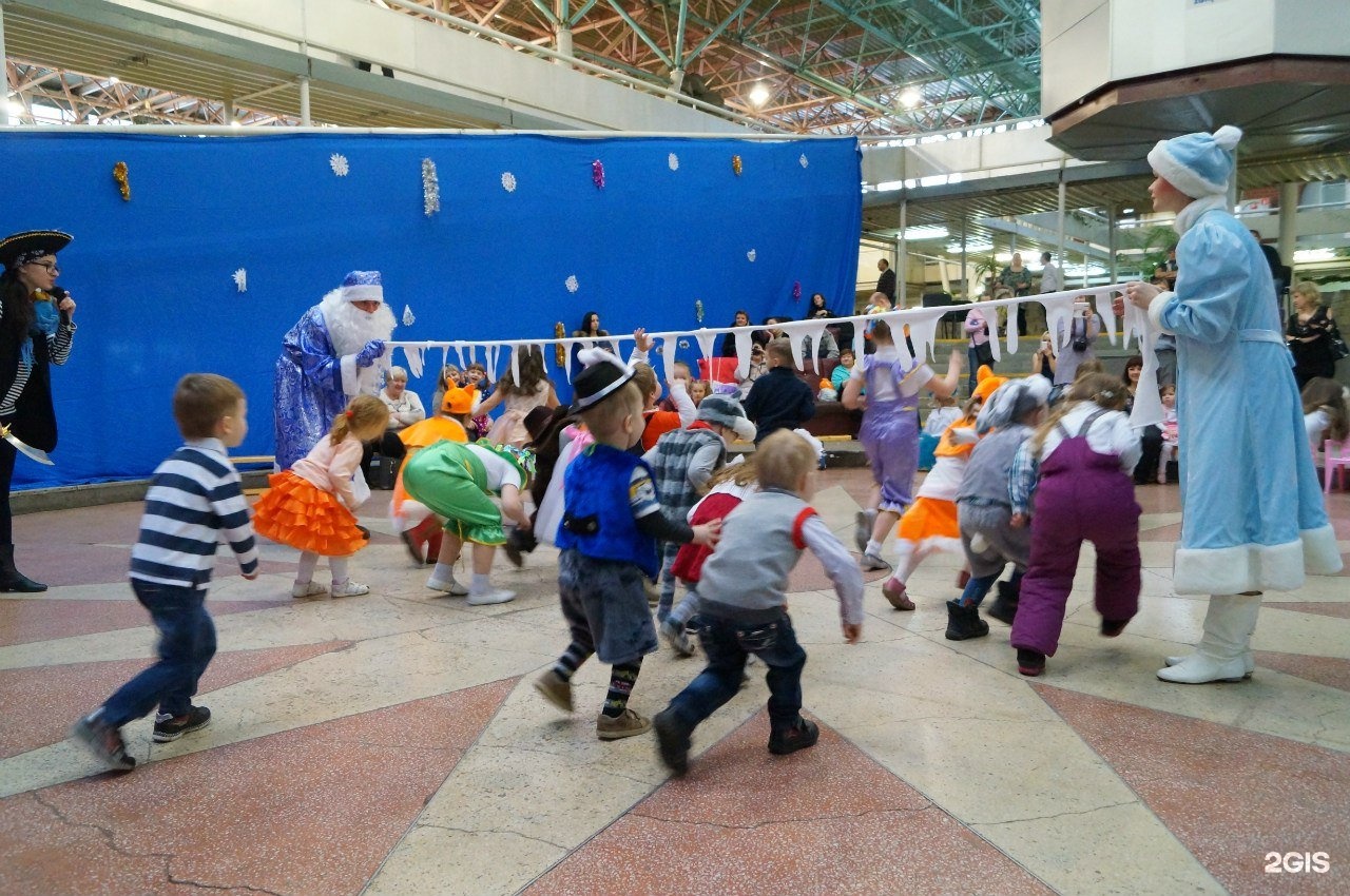 Новости дети екатеринбург. Праздник в аэропорту. Bayan Kids в Ташкенте. Rescue Kids Ташкент. Superkids Ташкент.