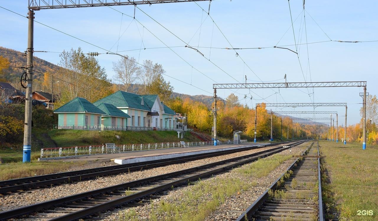 Электричка столбу. Станция Красноярские столбы. Станция Дивногорск Красноярский край. Красноярск-Северный станция. Красноярск Северный ЖД станция.