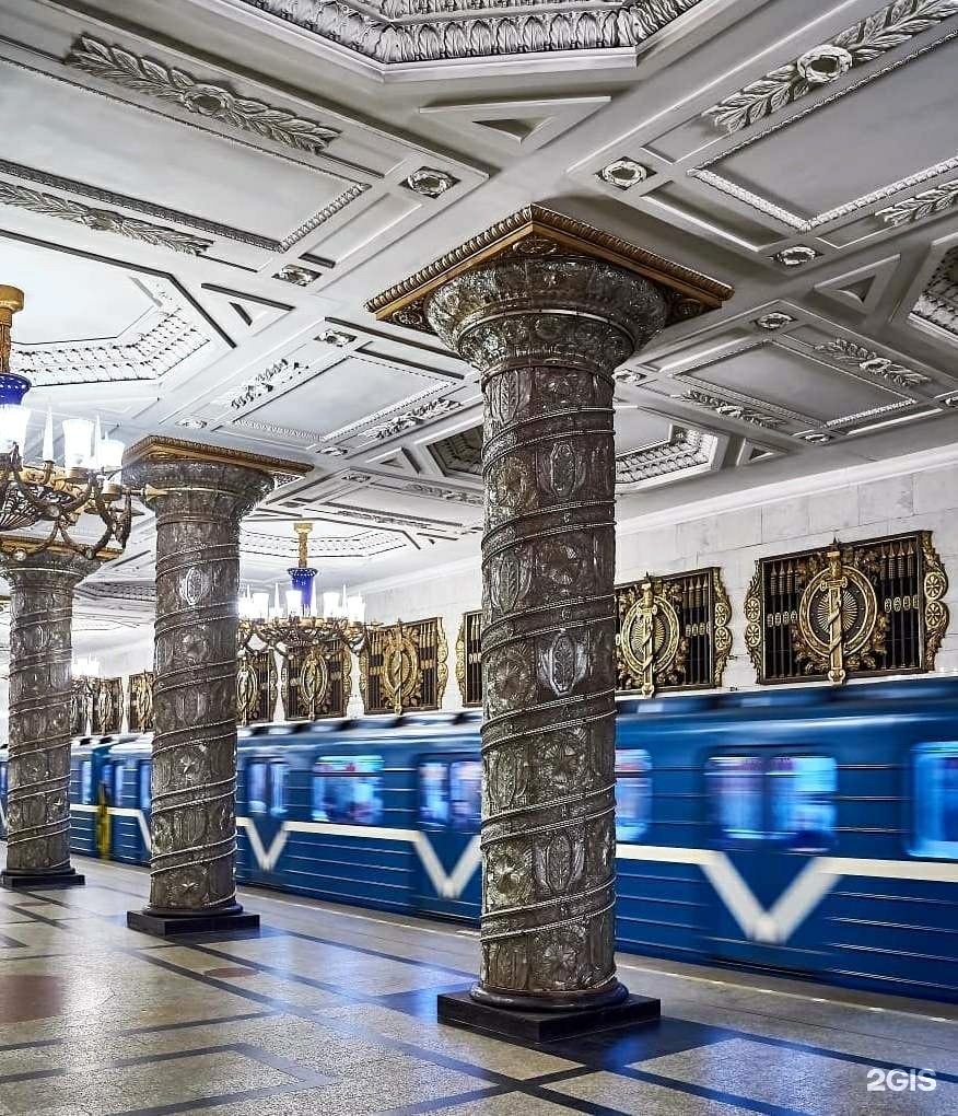 самые красивые станции метро в питере
