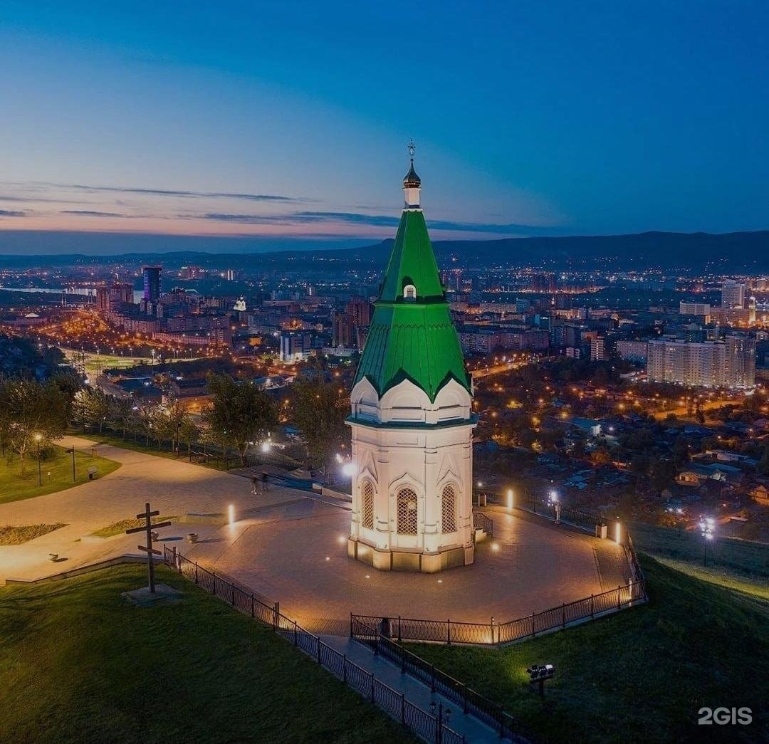 Часовня Параскевы пятницы ночью