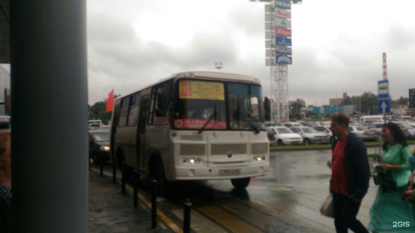 226 автобус красный текстильщик. Автобус 226. 226 Автобус Самара. 226 Автобус Кемерово. Как выглядит автобус 226 в Новосибирске.