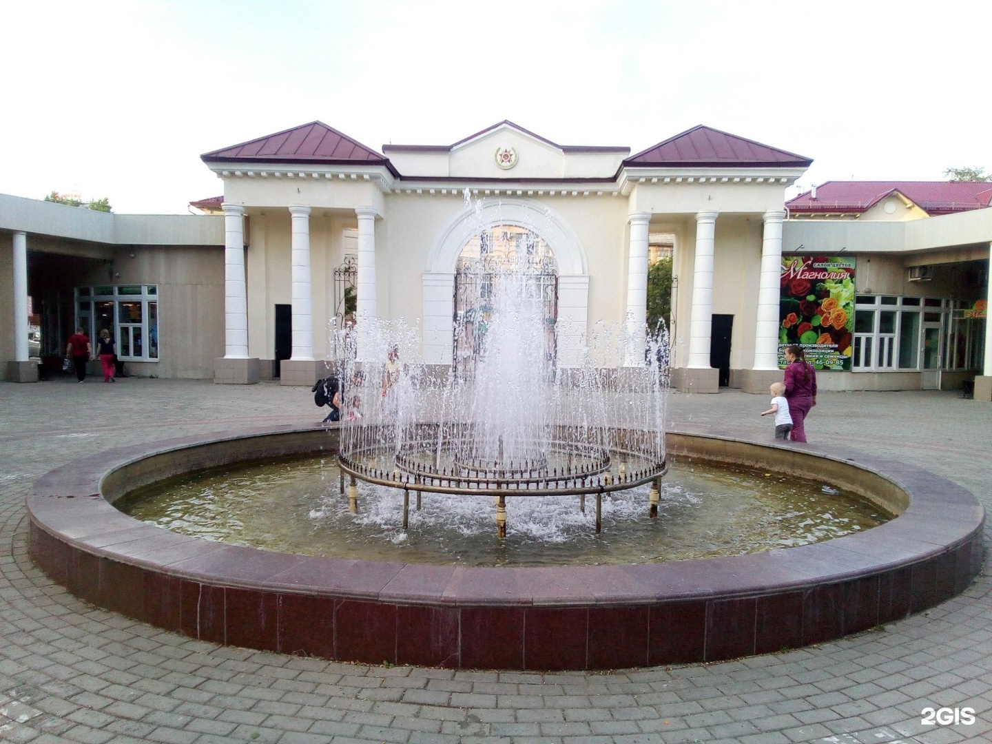 Горсад курган. Городской парк Курган. Город Курган городской сад. Горсад памятник Курган.