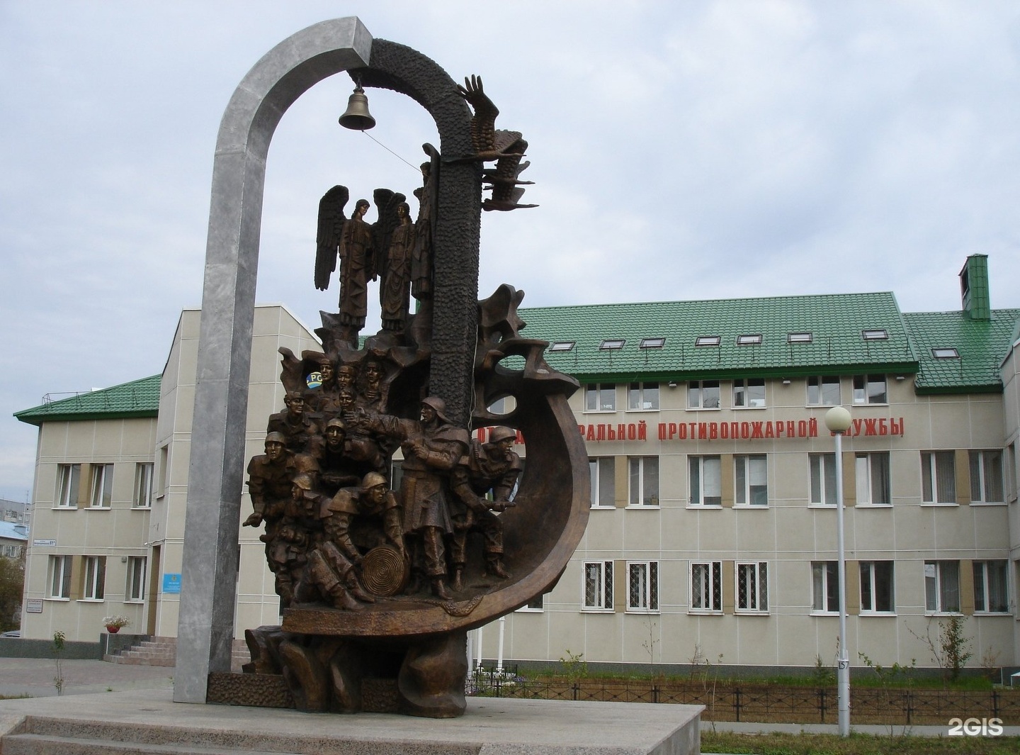 Памятник чернобыльцам Нижневартовск