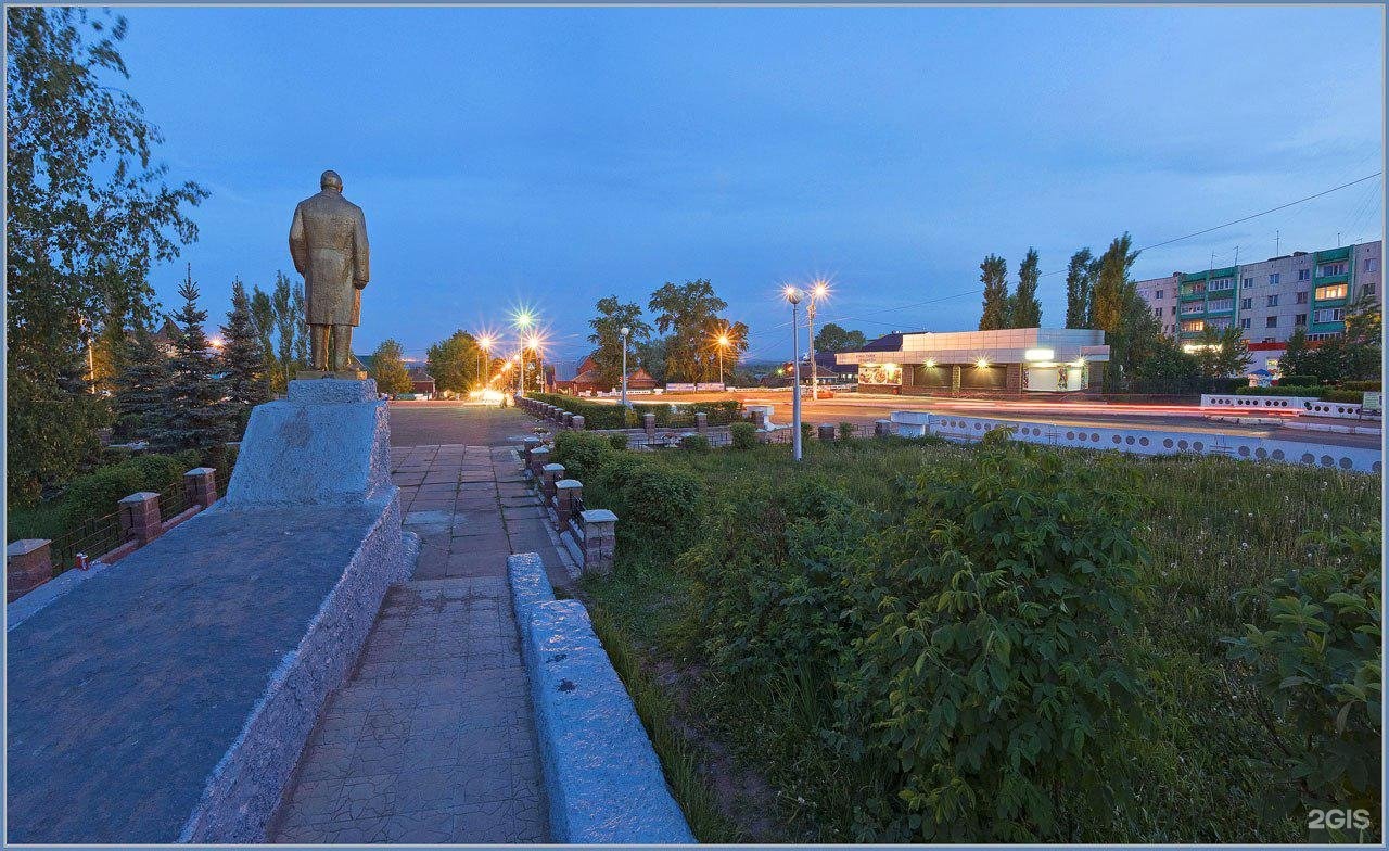 Благовещенск республика башкортостан. Город Благовещенск Башкортостан. Памятник Ленину Благовещенск РБ. Достопримечательности Благовещенска РБ. Город Благовещенска РБ памятники.