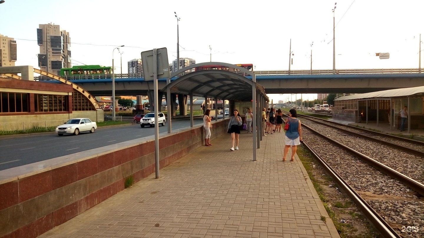 Метро проспект победы казань. Остановка проспект Победы Казань. Остановка метро проспект Победы Казань. Трамвайная остановка парк Победы Казань. Рамвайной остановке 