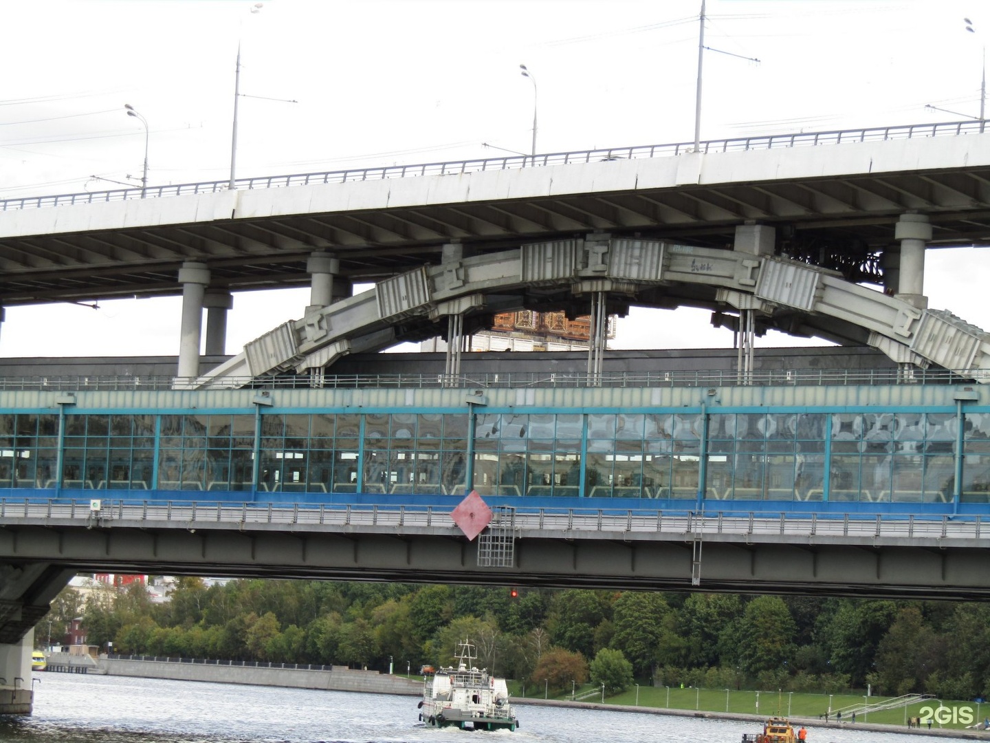 метромост в москве