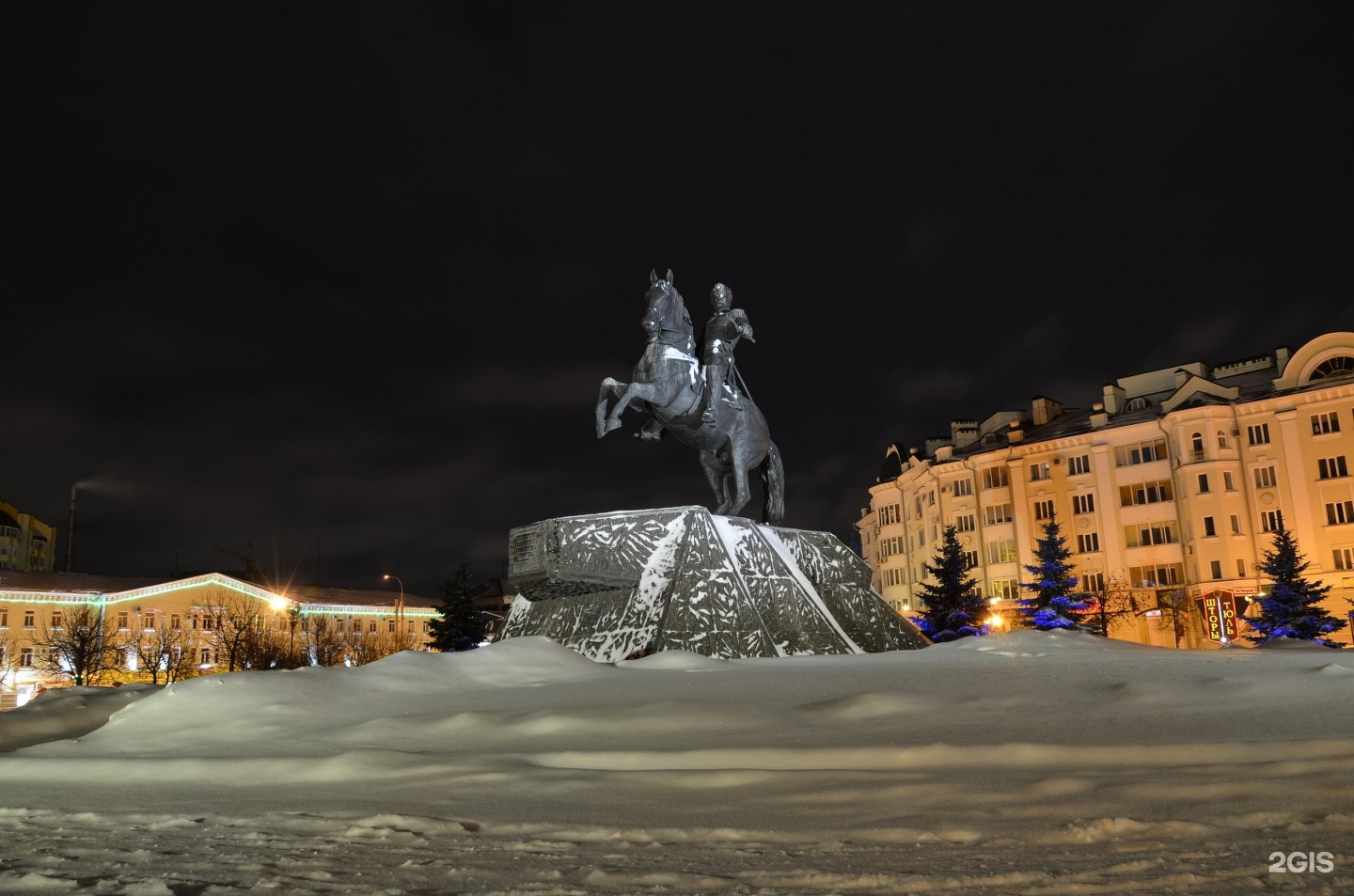 Фото Ночного Орла