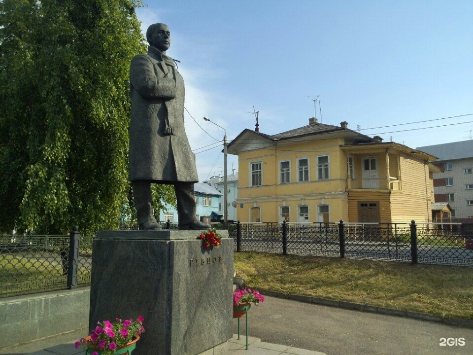 Памятник рубцову в вологде фото