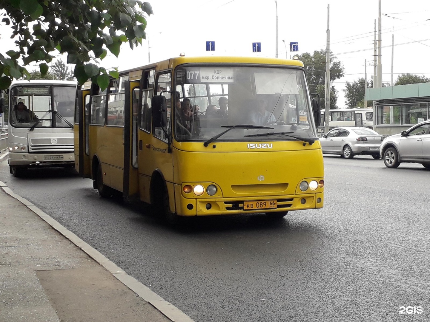 Остановки 70 автобуса екатеринбург. 077 Автобус Екатеринбург. Маршрут 077 автобуса Екатеринбург. 32 Автобус Екатеринбург желтый. 085 Автобус Екатеринбург.