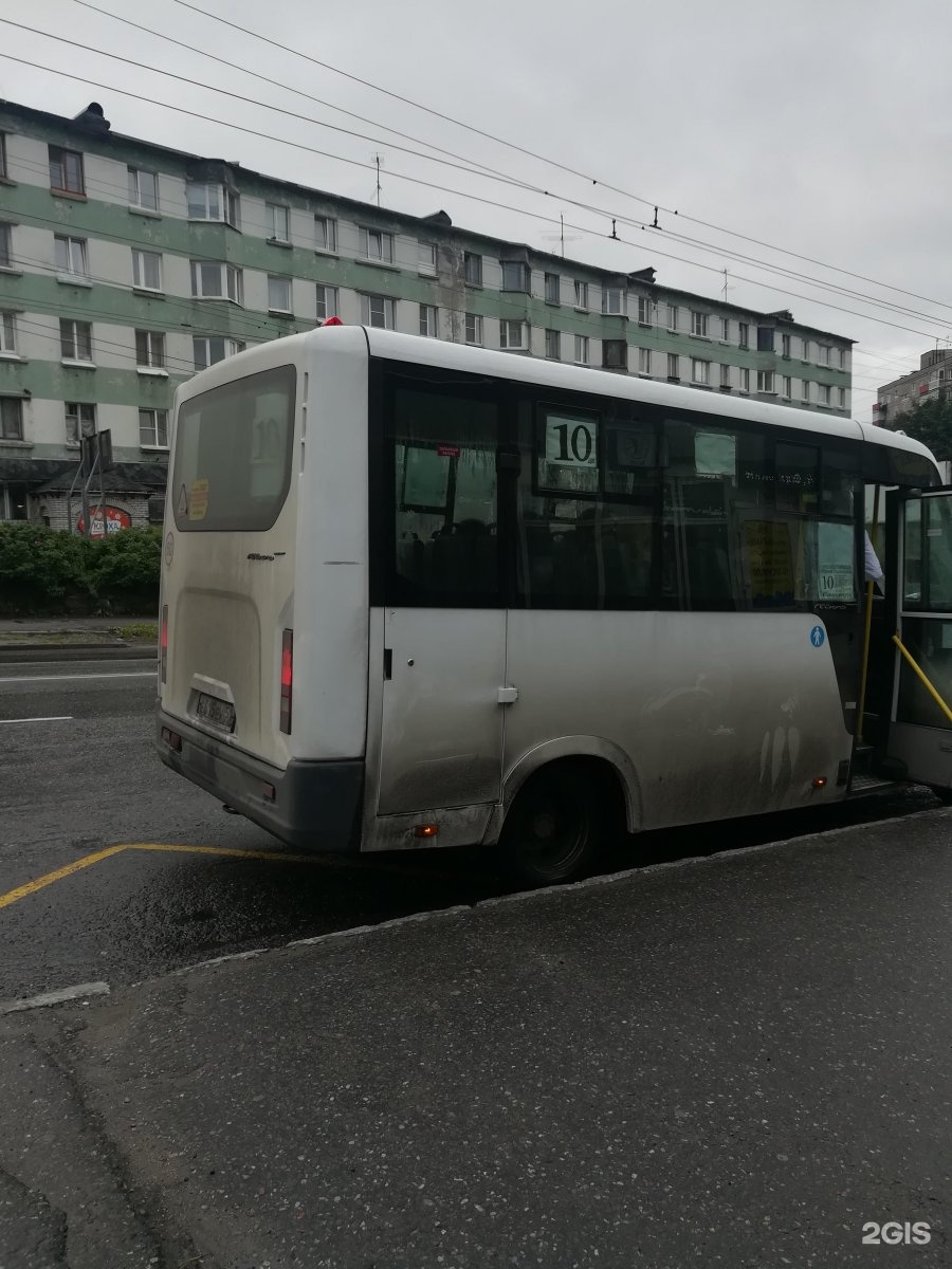 Автобус 10 мурманск. Маршрутка 10 Мурманск. Автобус 10. Автобус 10 Новосибирск. Маршрут 10 маршрутки Новосибирск.