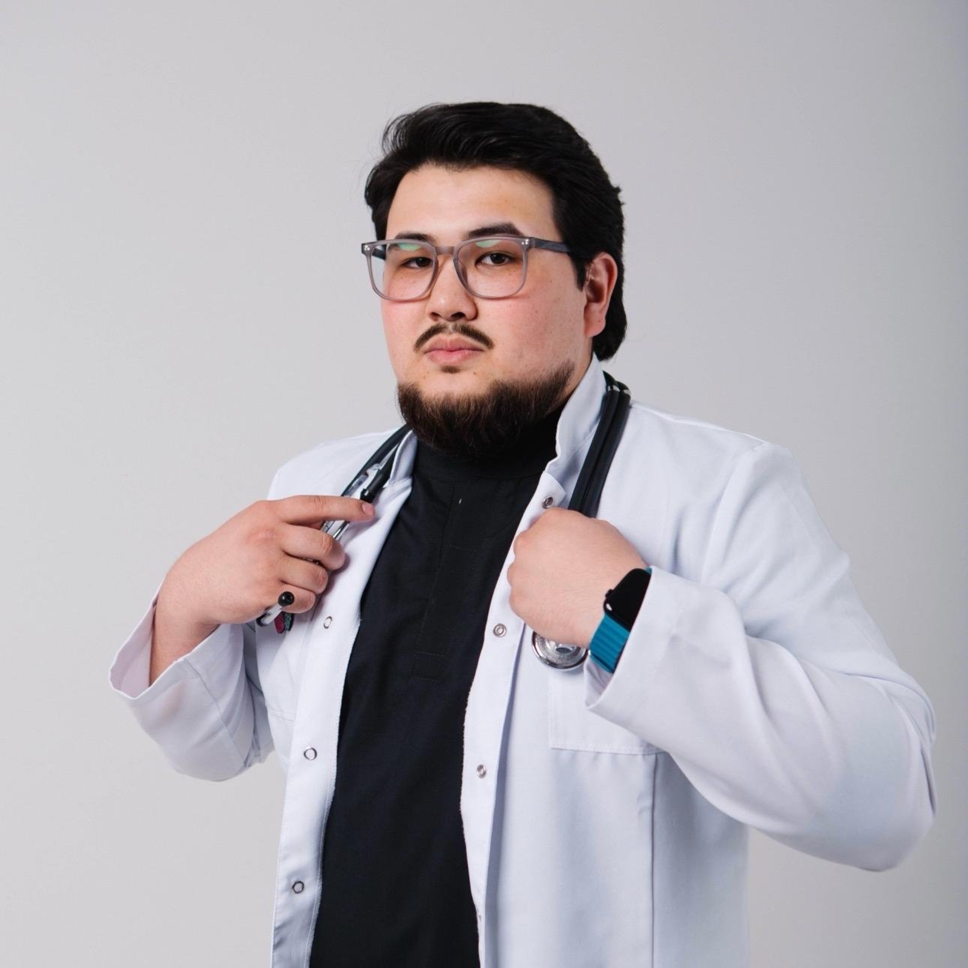 Кәрілер мен жастардың порно суреттері