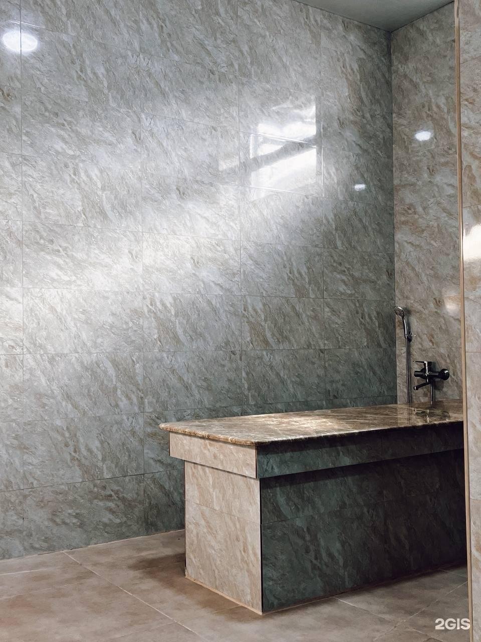 Aura SPA