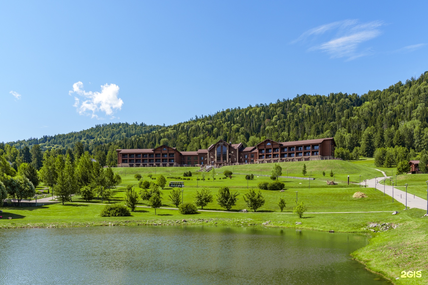 Отель Cosmos Collection Altay Resort в Республике Алтай
