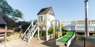 Южная Озереевка: Апартаменты Кипарис