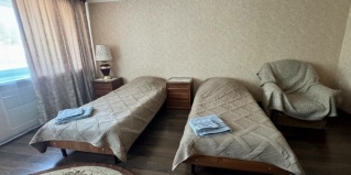 Реж: Отель Гавань