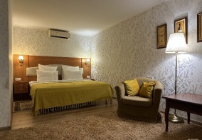 Отель Пражский клуб в Казани