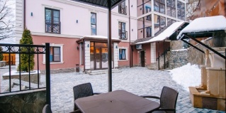 Эстосадок: Отель Тройка