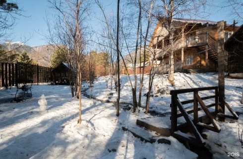 пос. Аршан: Коттедж Дом у реки