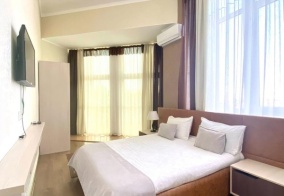 Отель Caravan Hotel в Караколе