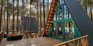Реж: Глэмпинг Шелест Inn