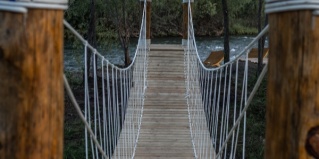 Большое Голоустное: Глэмпинг Khan Glamping Goloustnoye