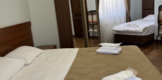 Домбай: Гостевой дом Castle