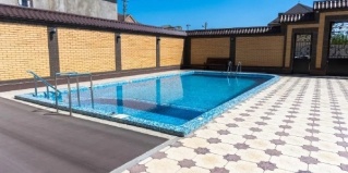 Махачкала: Отель Deluxe