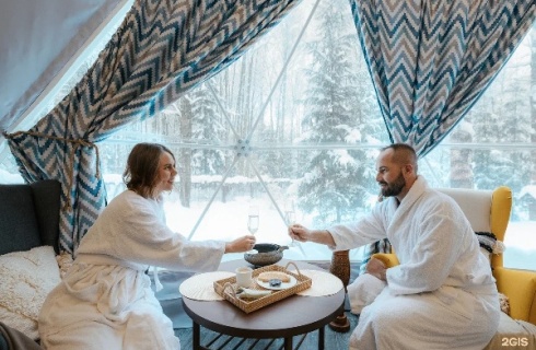 д. Надеждино: Глэмпинг New Riga Village