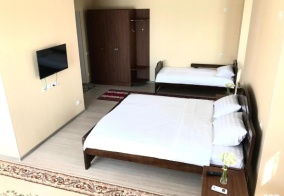 Отель Nomad hotel в Караколе