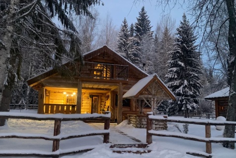 Мазаная Горка: Турбаза Мазаная Горка