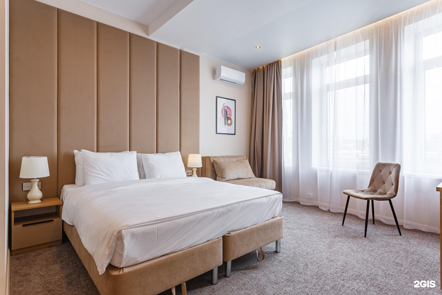 Отель Kinney hotel sea view 3*, Владивосток, Светланская улица, 66Б — цена,  фото, отзывы и адрес отеля | забронировать на Отелло