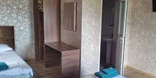 Гагра: Гостевой дом Ахра