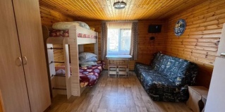 Волчанец: Коттедж Уют