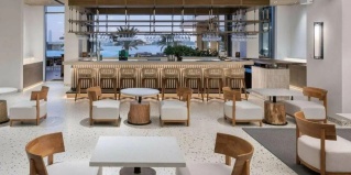 Dubai: Курортный отель Radisson Beach Resort Palm Jumeirah