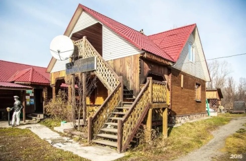 пос. Катунь: Отель Айская долина