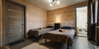 Красный: Коттедж Уют у трех Вулканов